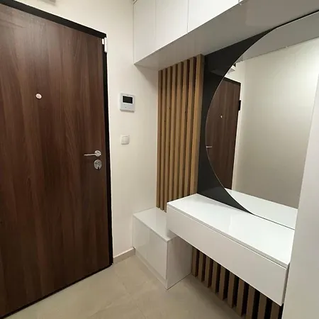 Deluxe Lukavica *